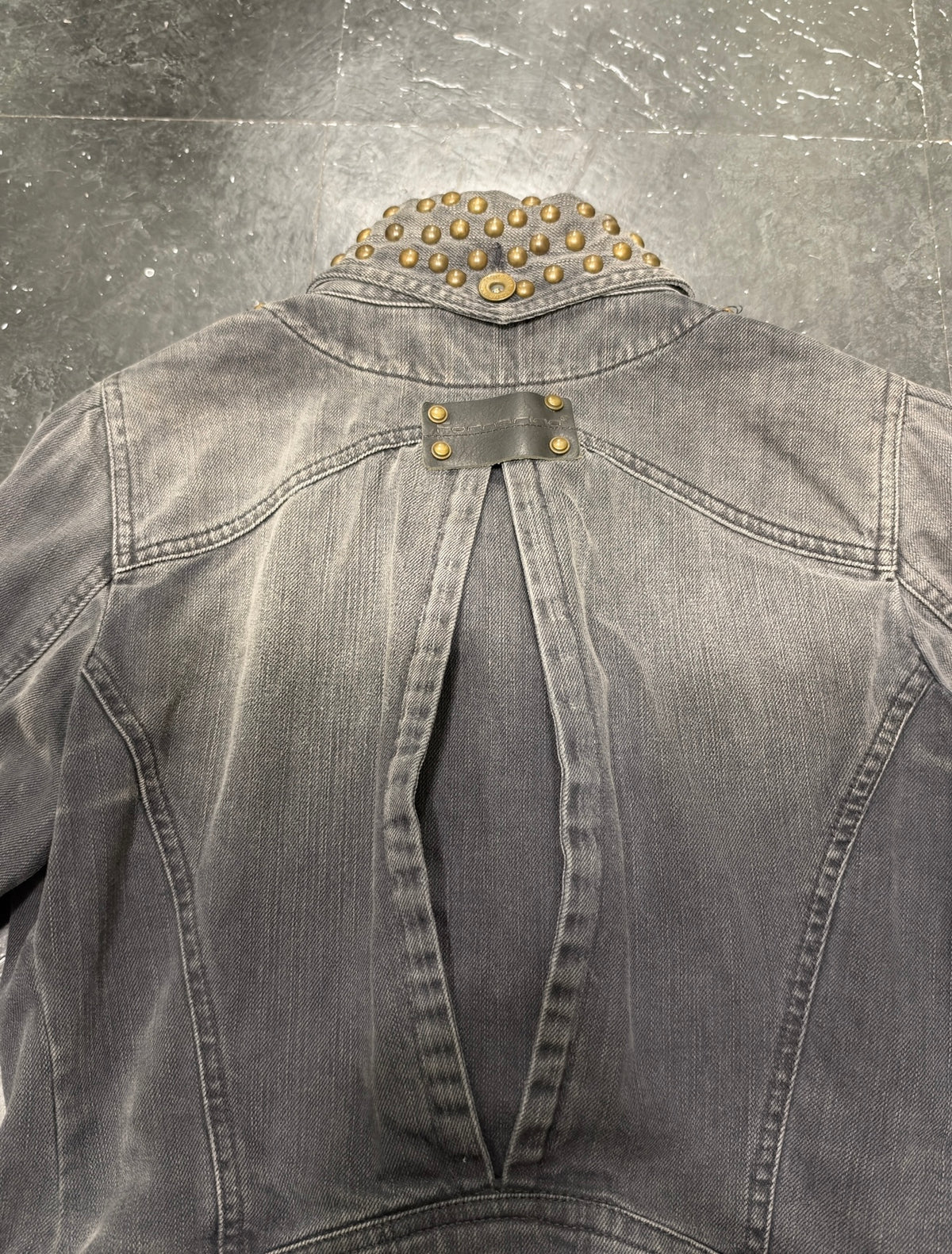 Studded collar jacket