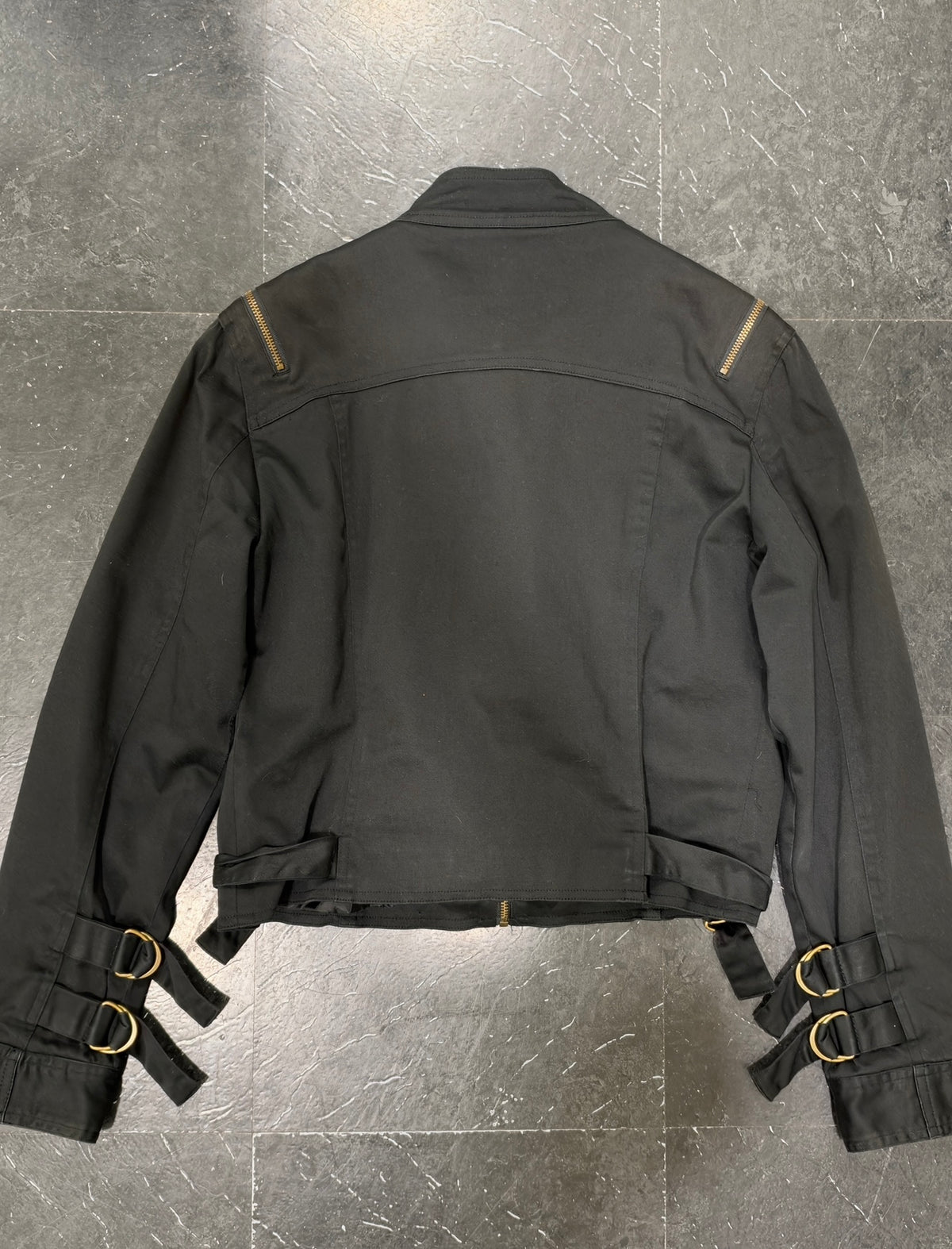 Buckles jacket