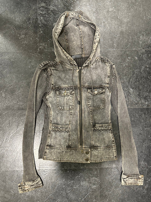 Hooded knitted jacket