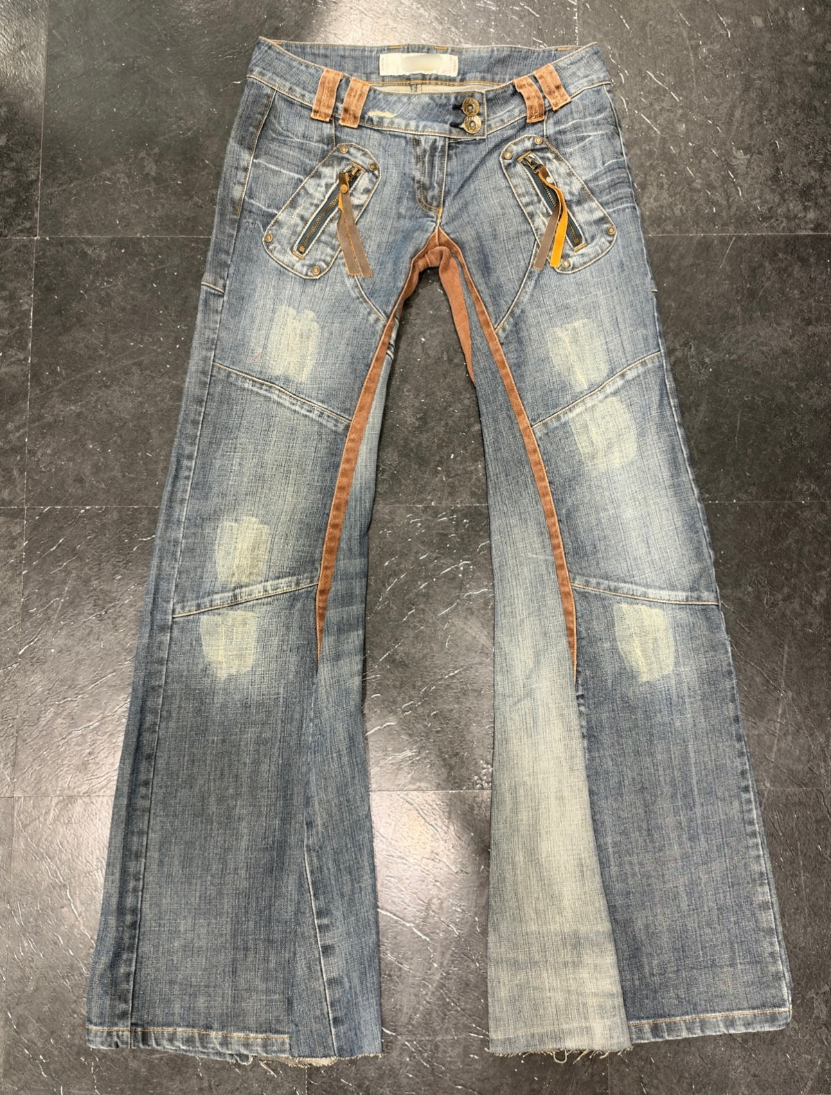 Low rise jeans
