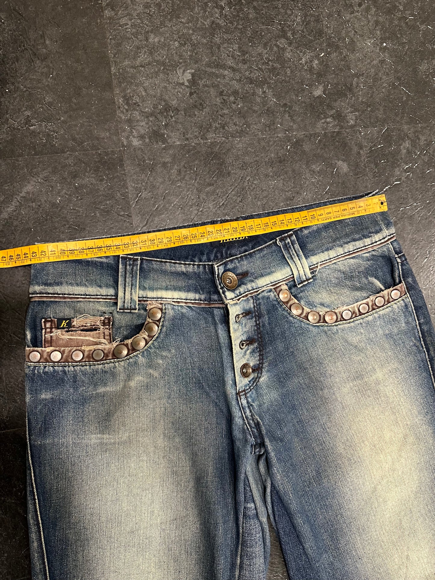 Low waist jeans