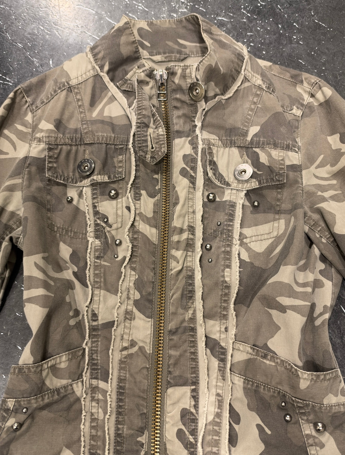 Camo studs jacket