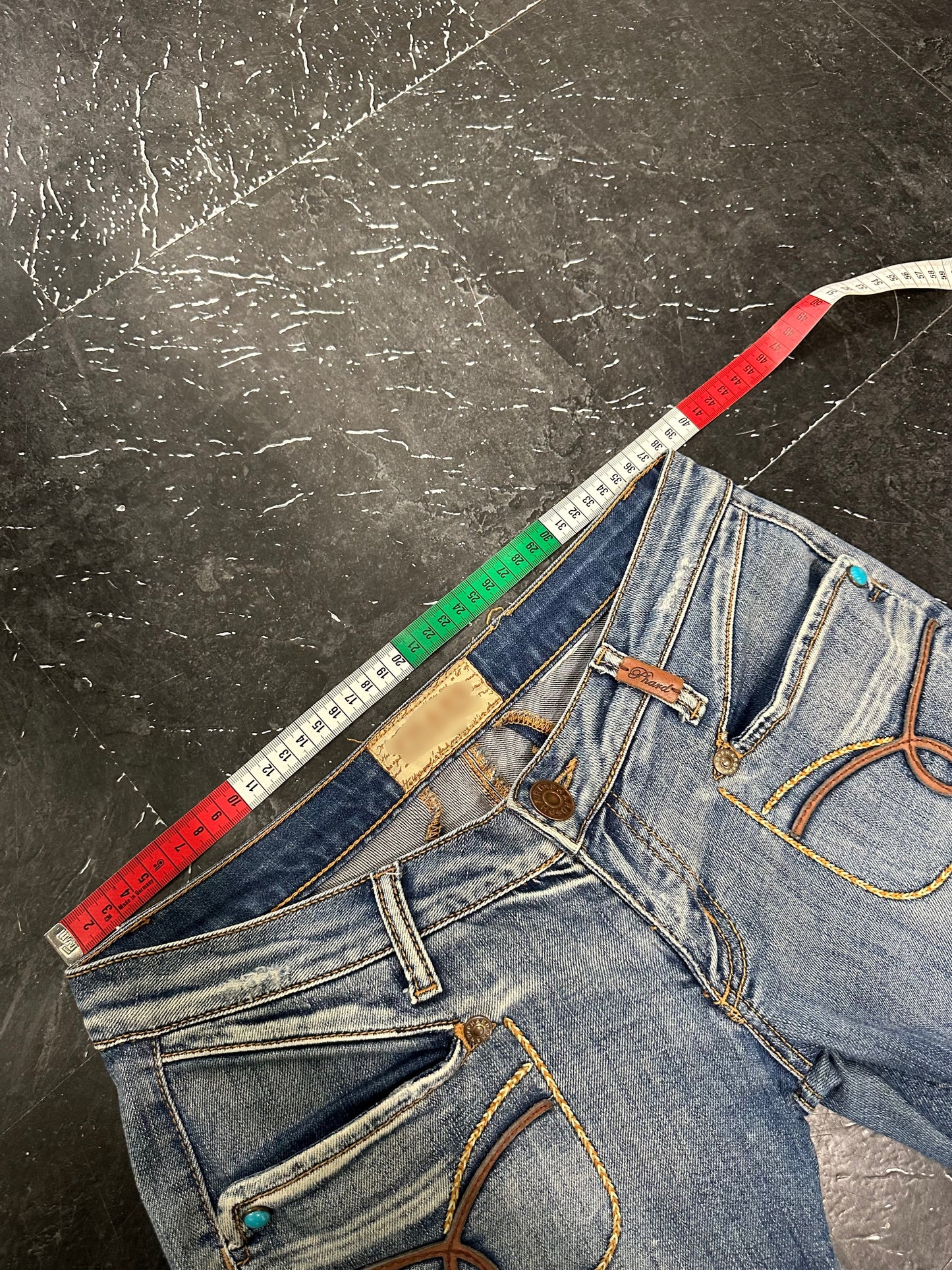 Low rise jeans