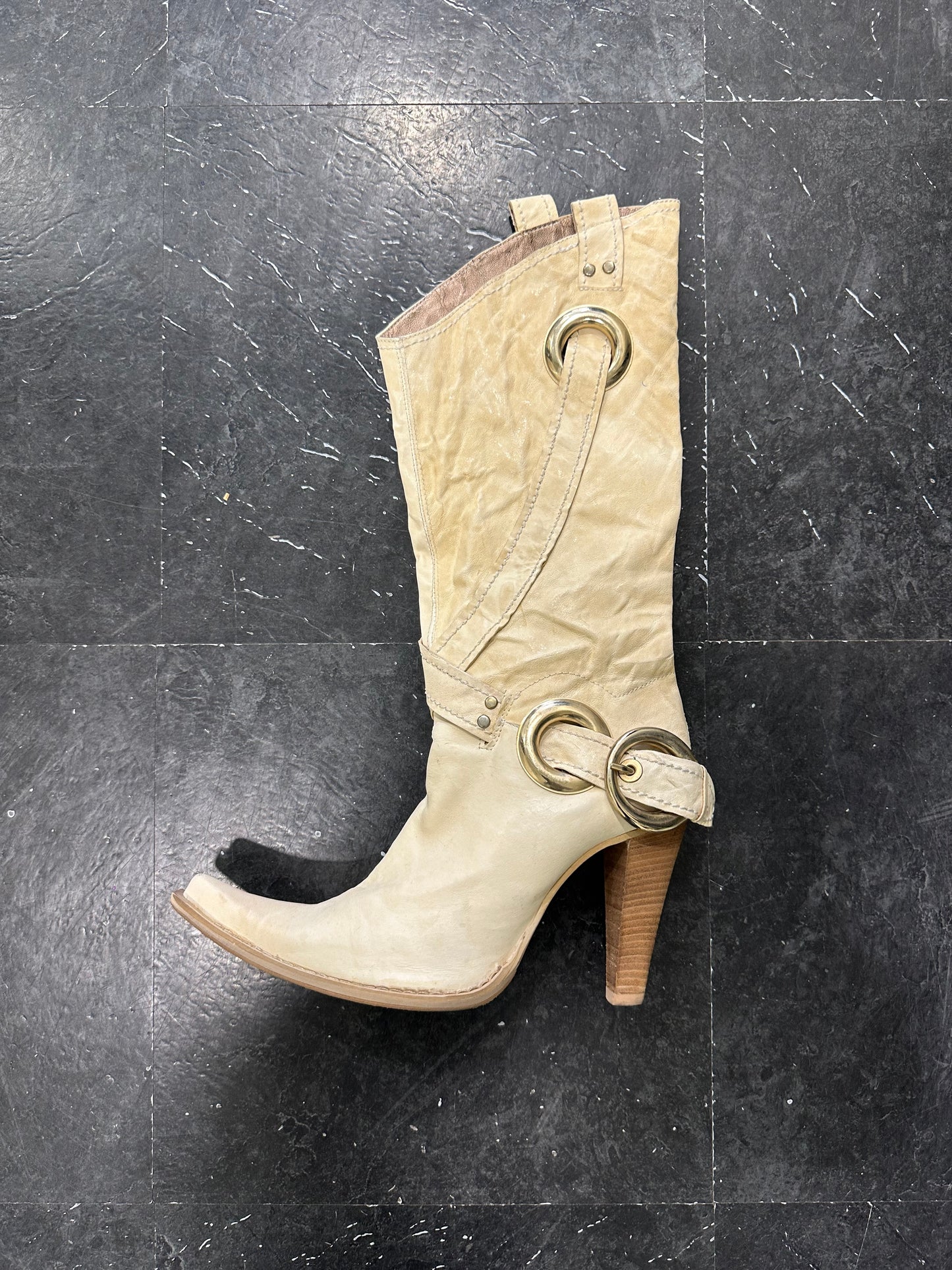 Camperos style boots