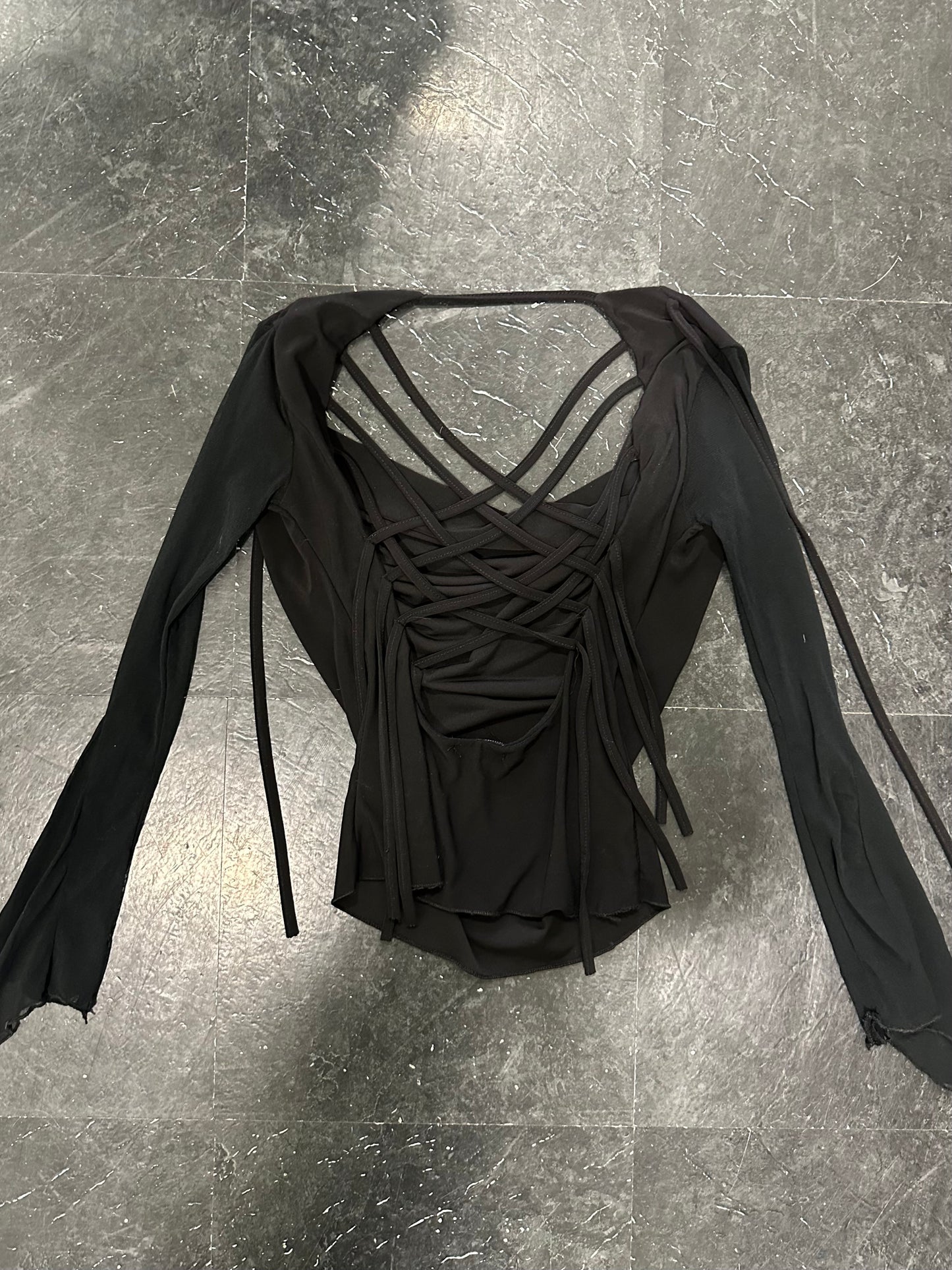 Strings top
