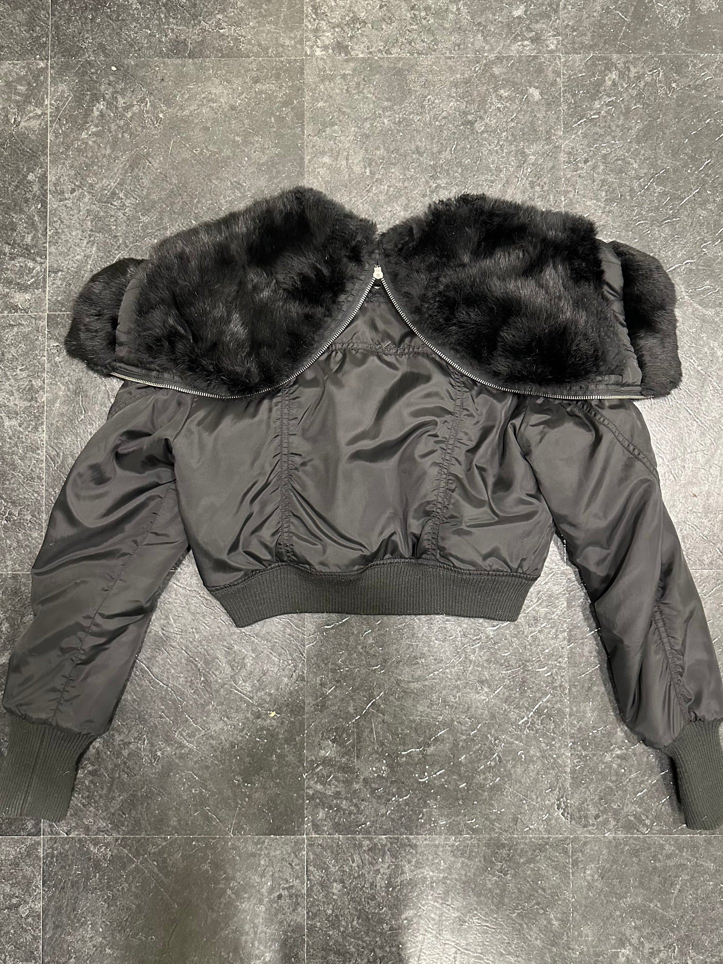 Cropped puffer jacket