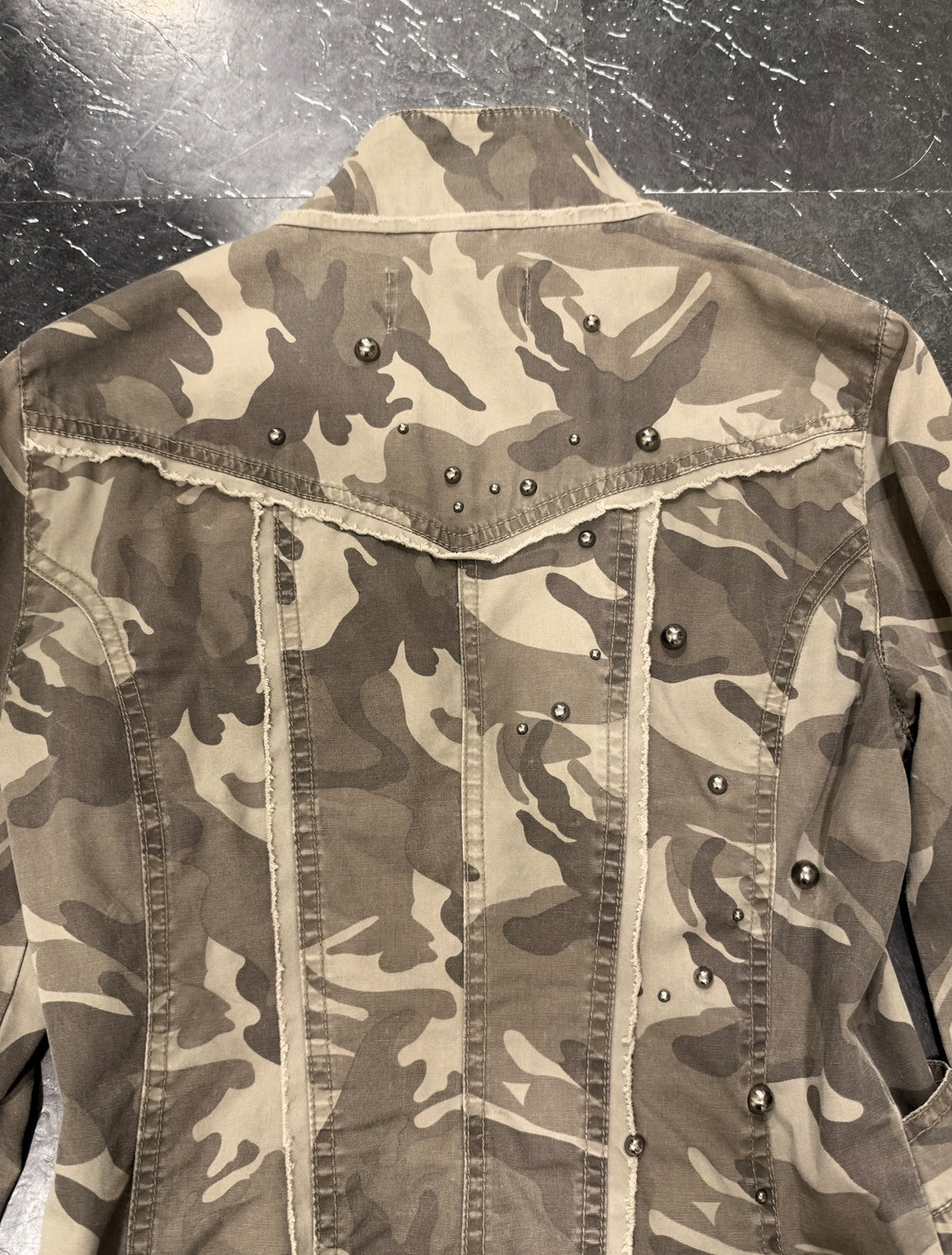 Camo studs jacket