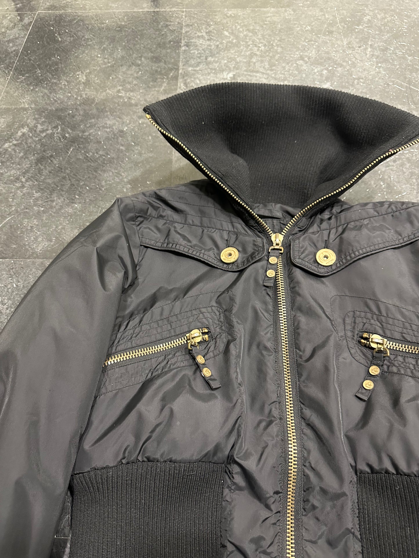 Cropped puffer jacket