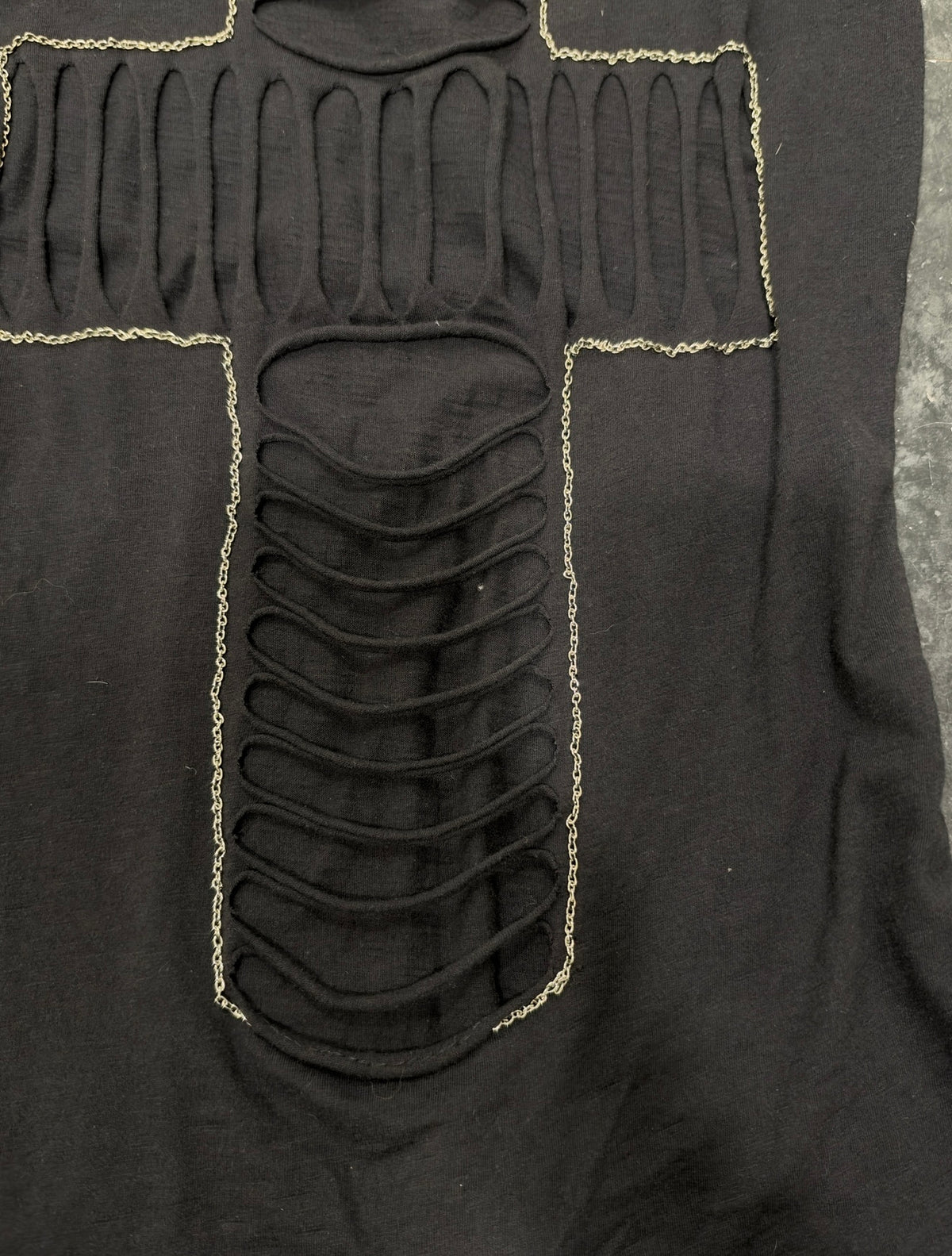 Back cross tee
