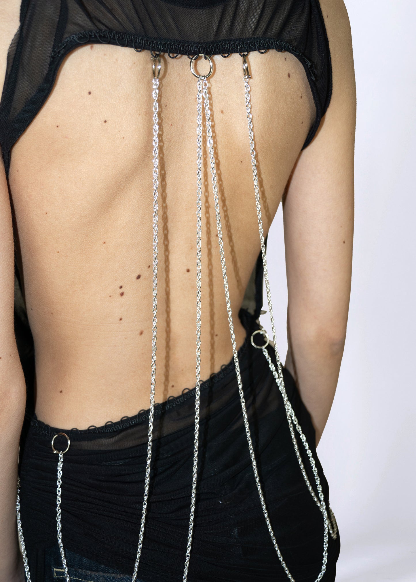 Back chains top/dress