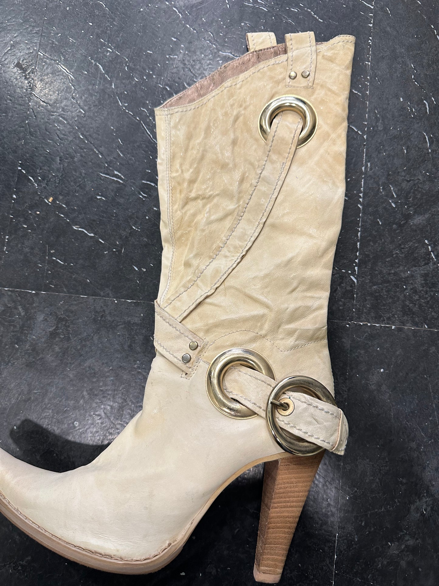 Camperos style boots