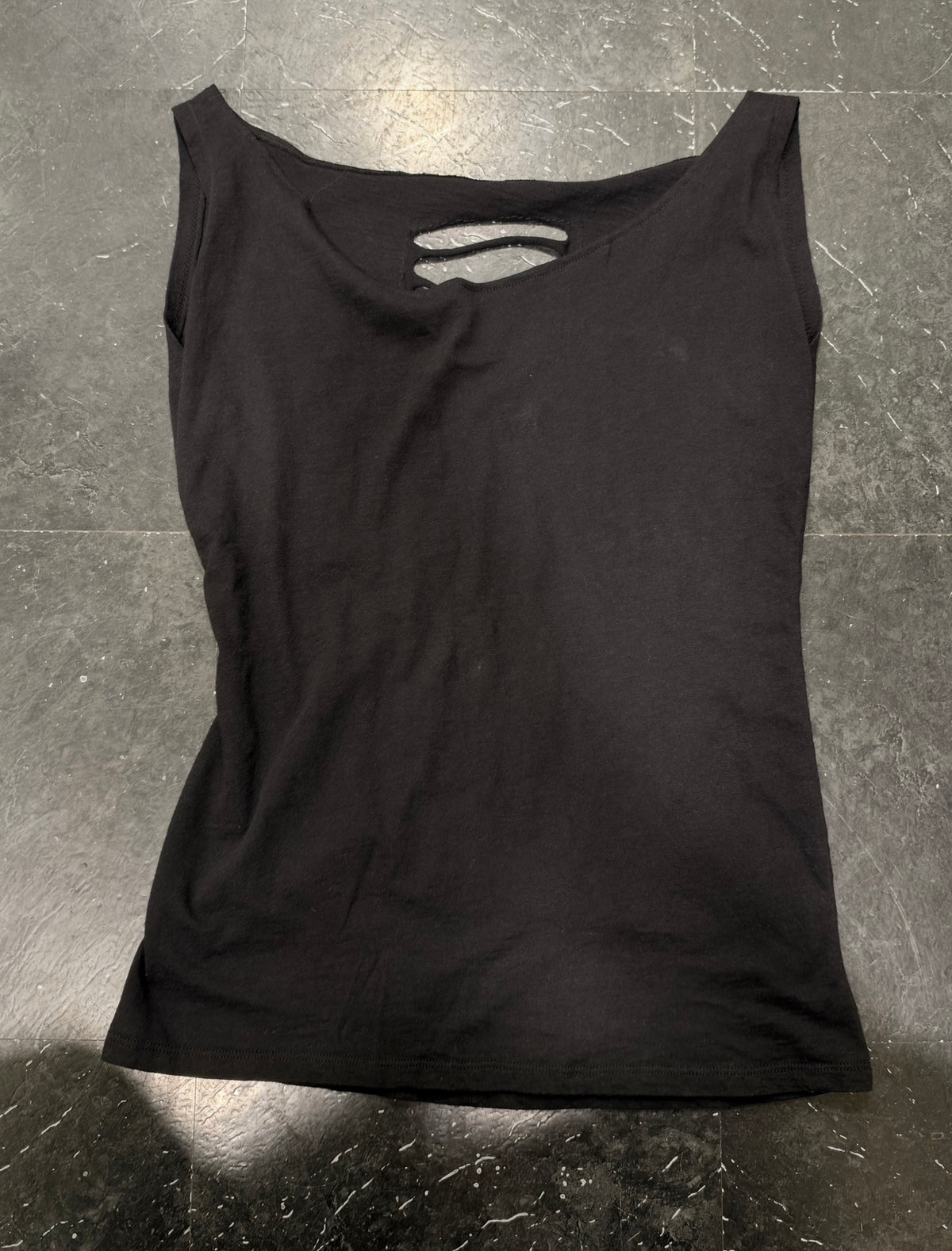 Back cross tee