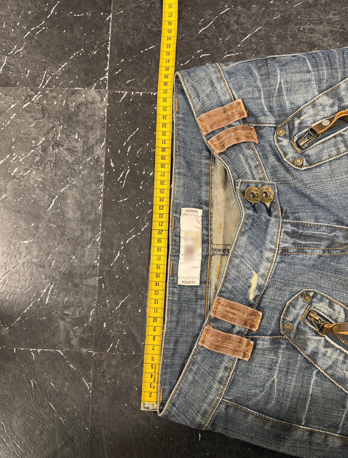 Low rise jeans