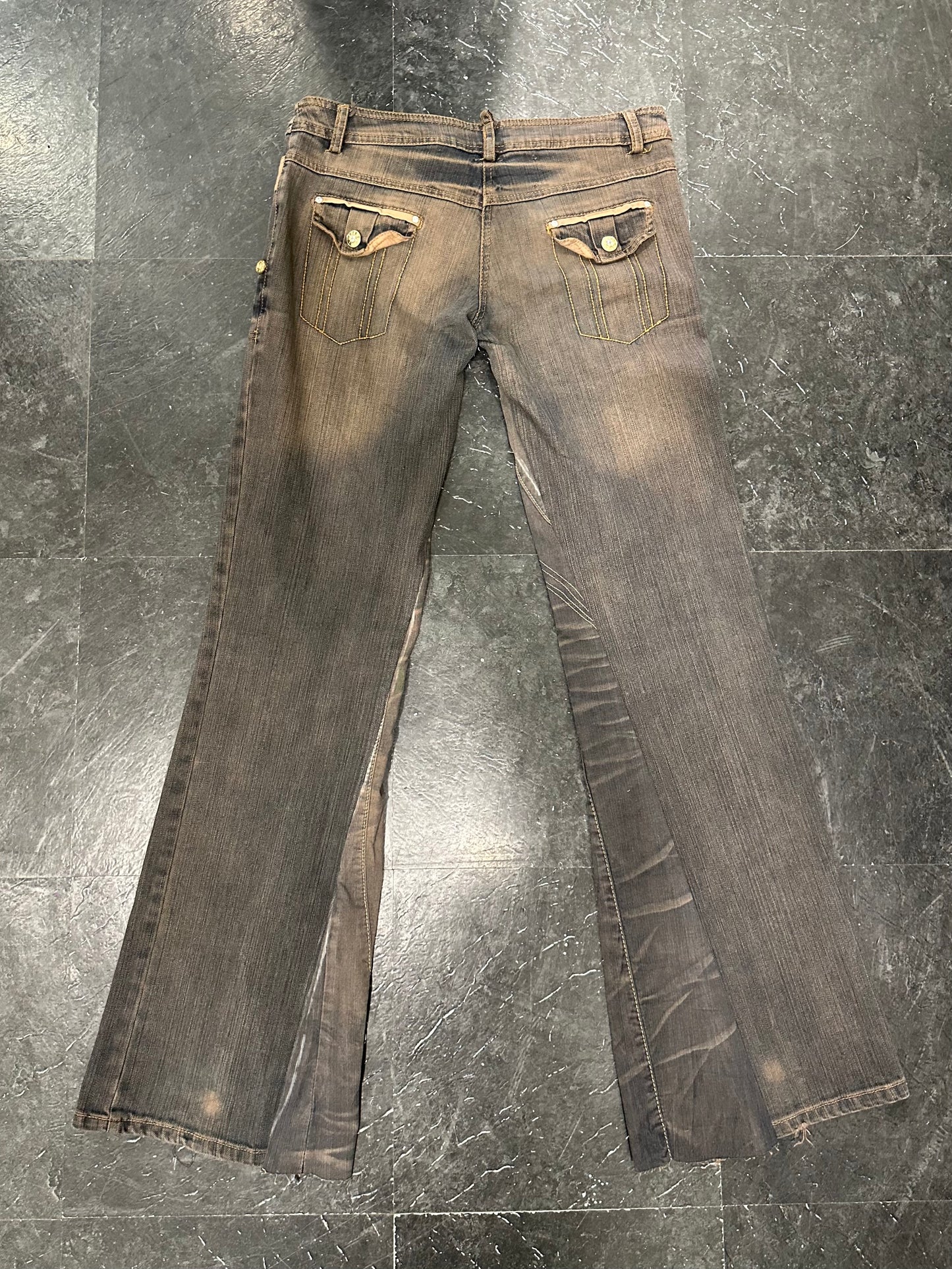 Low rise jeans