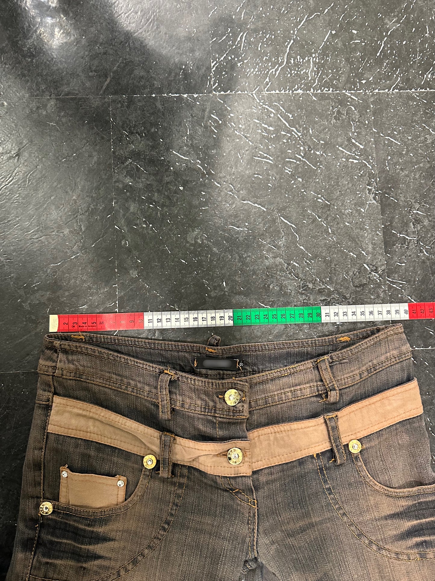 Low rise jeans