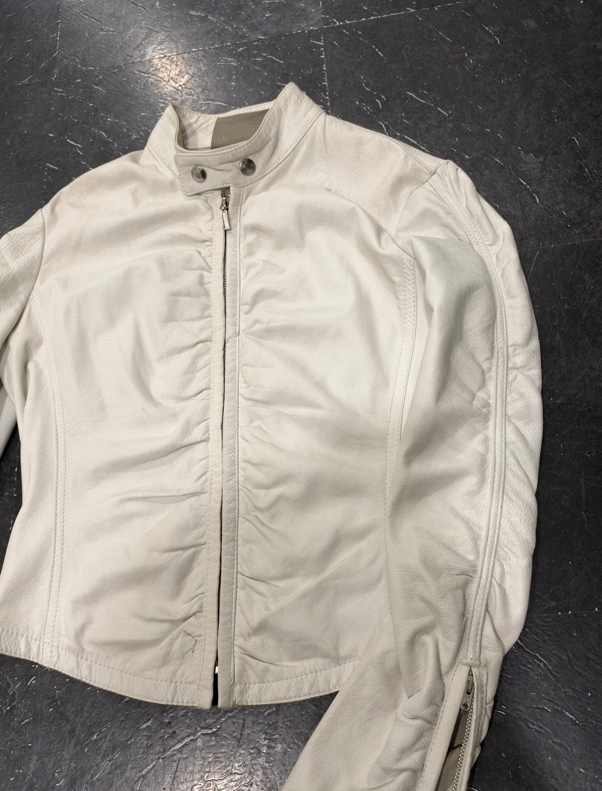 Leather wrinckles jacket