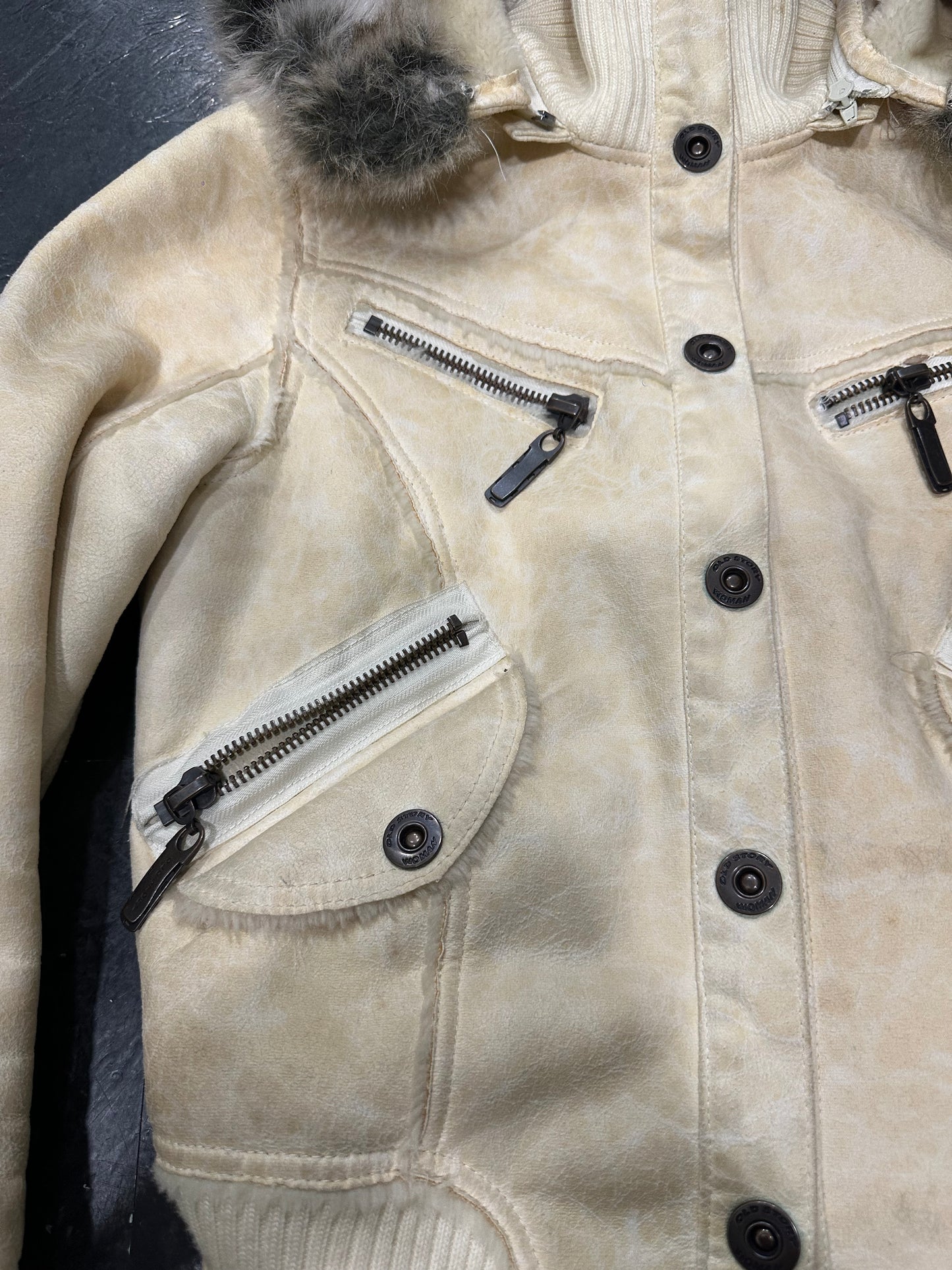 Detailed bomber jacket