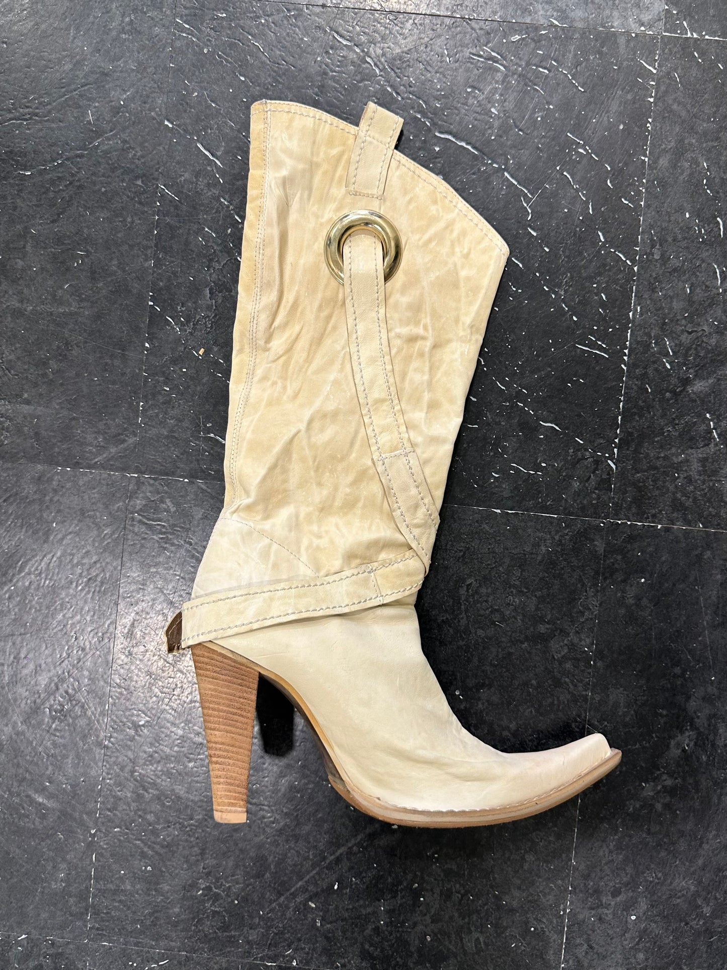 Camperos style boots