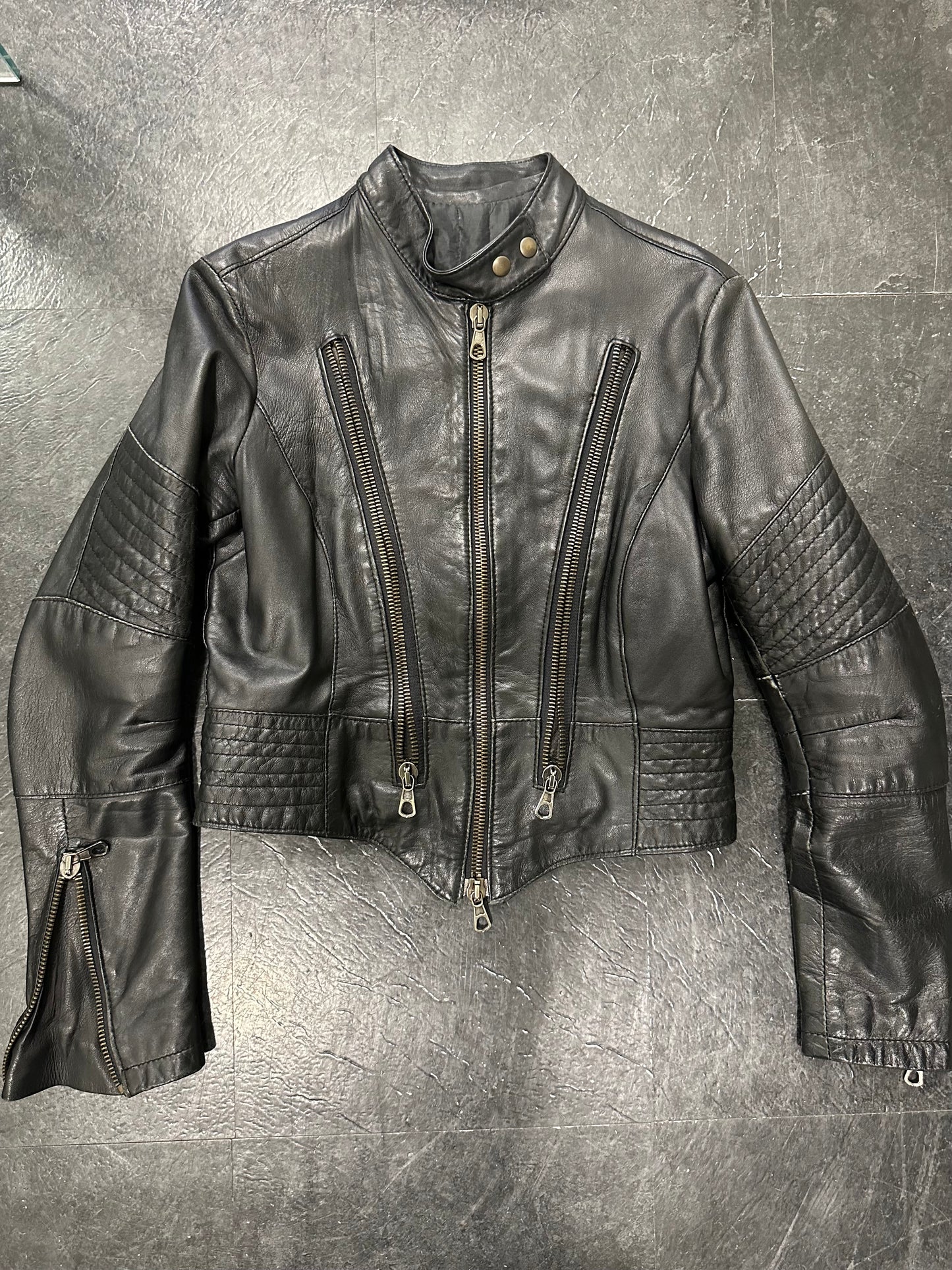 Multi zips leather jacket