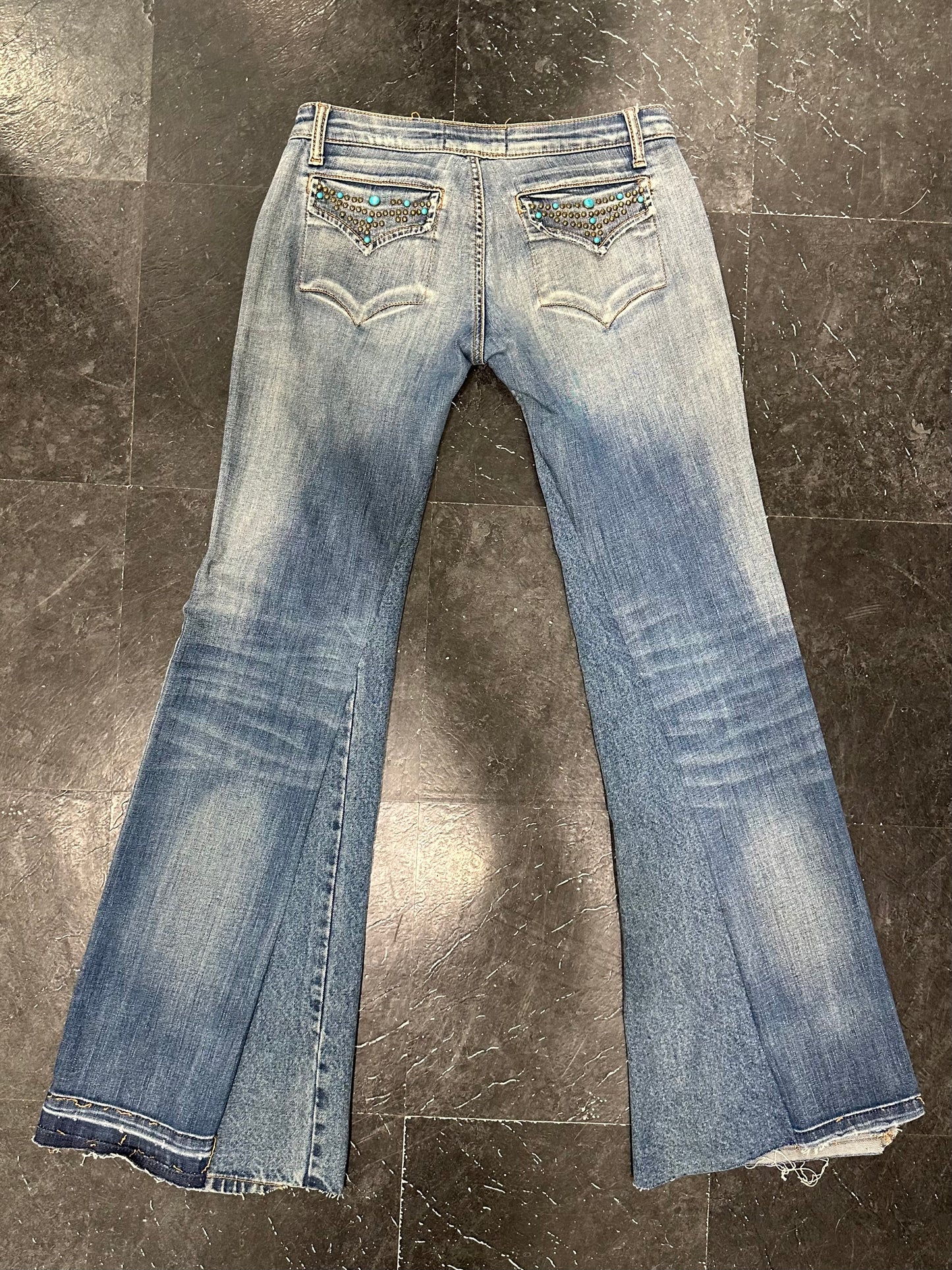 Low rise jeans